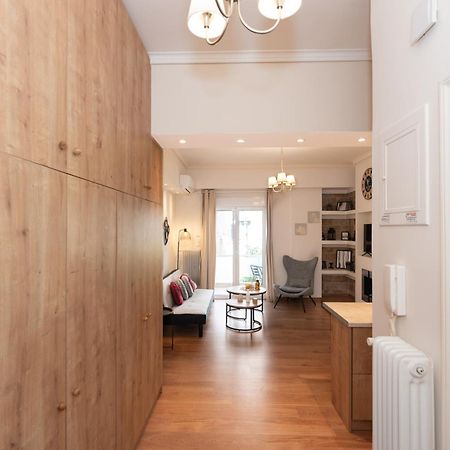 Contemporary Apartment Made Of Wood And Stone. 雅典 外观 照片